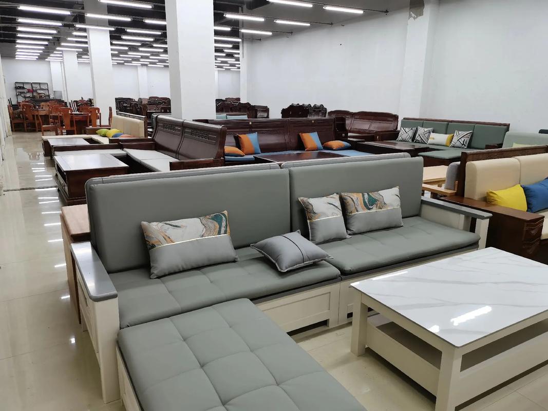 紅滿(mǎn)天家具批發(fā)城,招女銷(xiāo)售員兩名,有家具銷(xiāo)售經(jīng)驗(yàn)優(yōu)先,年嶺2